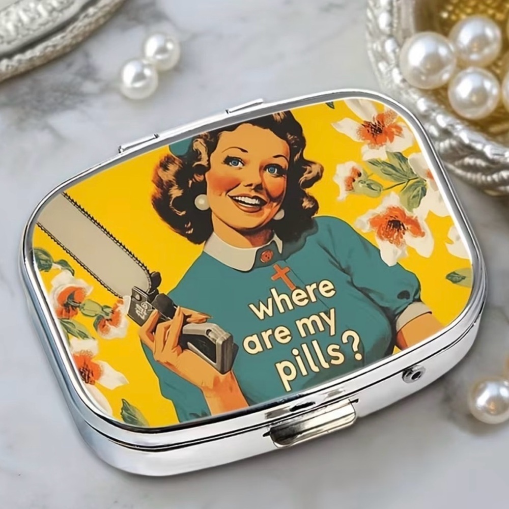 BNWT “Where Are My Pills” 2 Compartment Pill Case